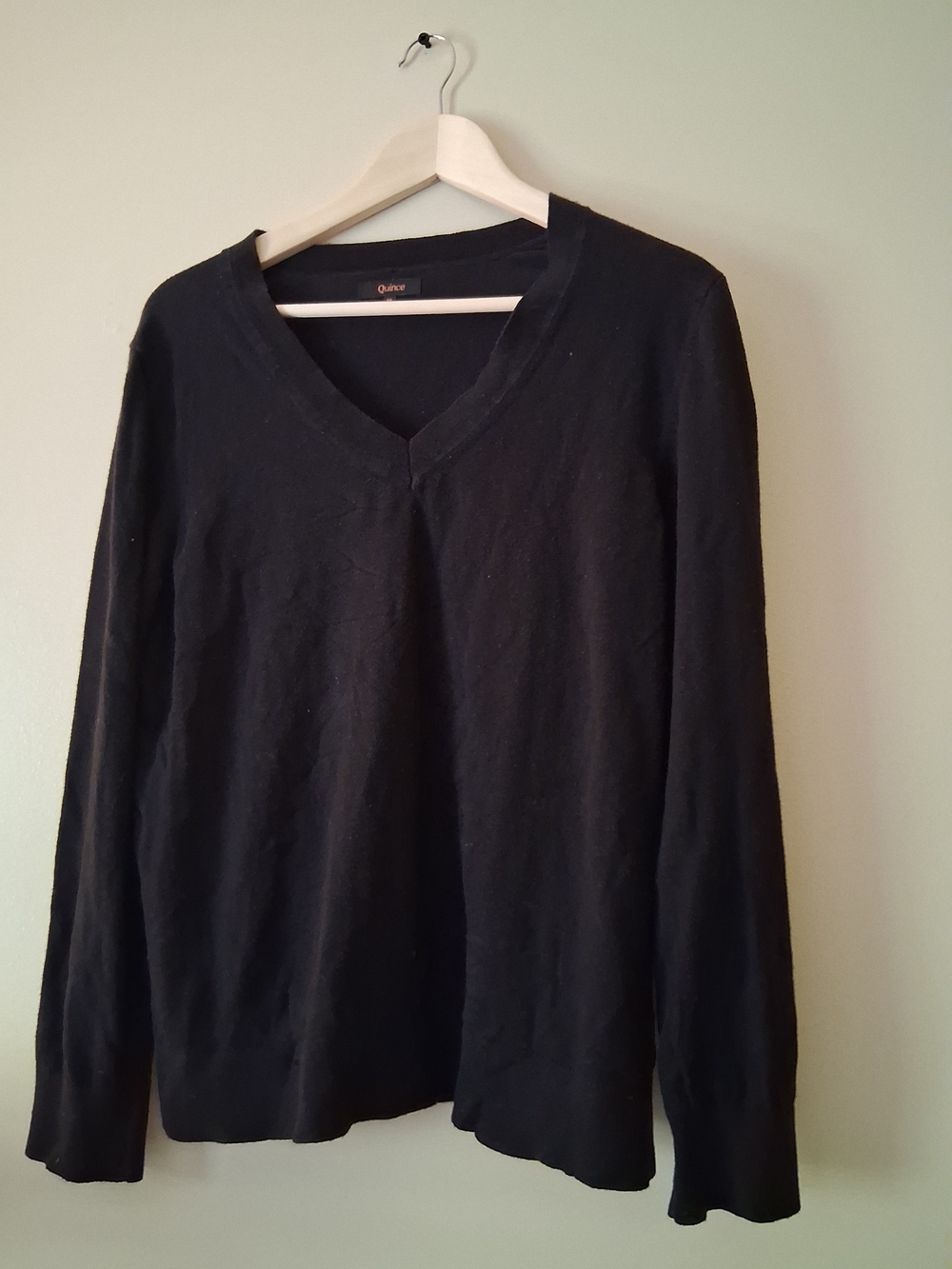Quince Black V-Neck Women's Sweater